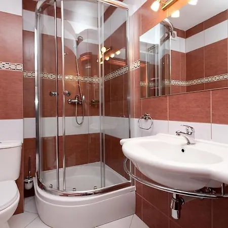 Rawia 2 Bed & Breakfast 3*