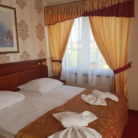 Rawia 2 Bed & Breakfast 3*